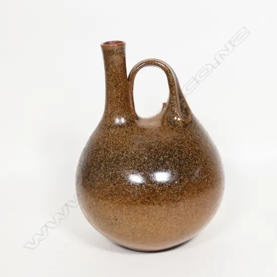 Len Castle ceremonial pouer jug,