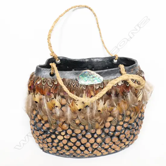 A Rod Davies (Fern Flat Pottery), studio kete,