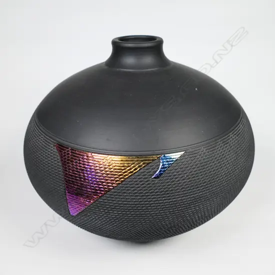 Renee Margolin (Californian b.1957-) black basalt vase,