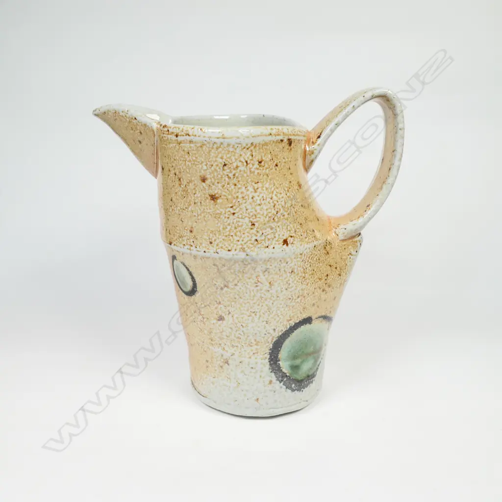 Duncan Shearer beaked lipped jug, Image 1++