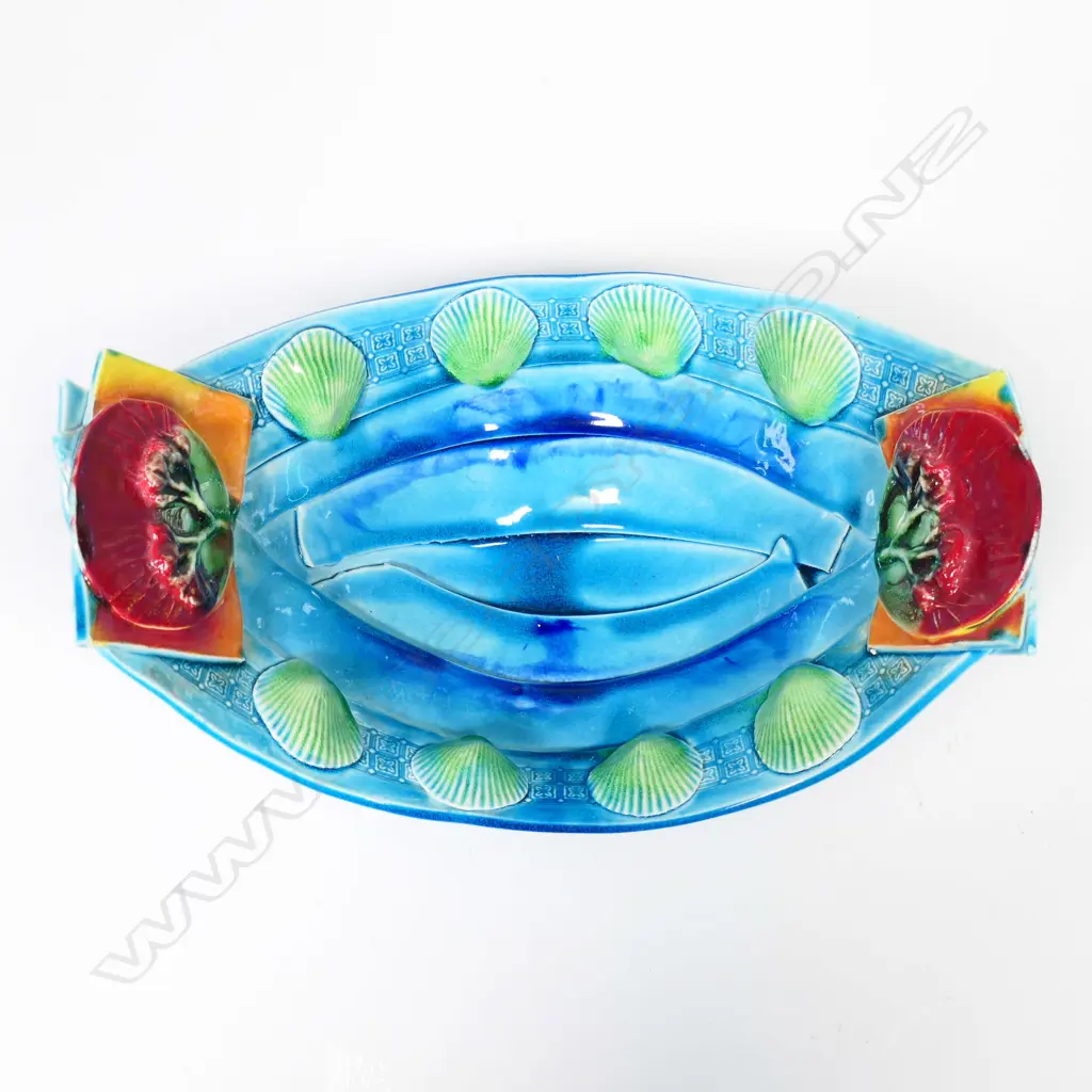 Katie Gold pottery cradled bowl, Image 1++