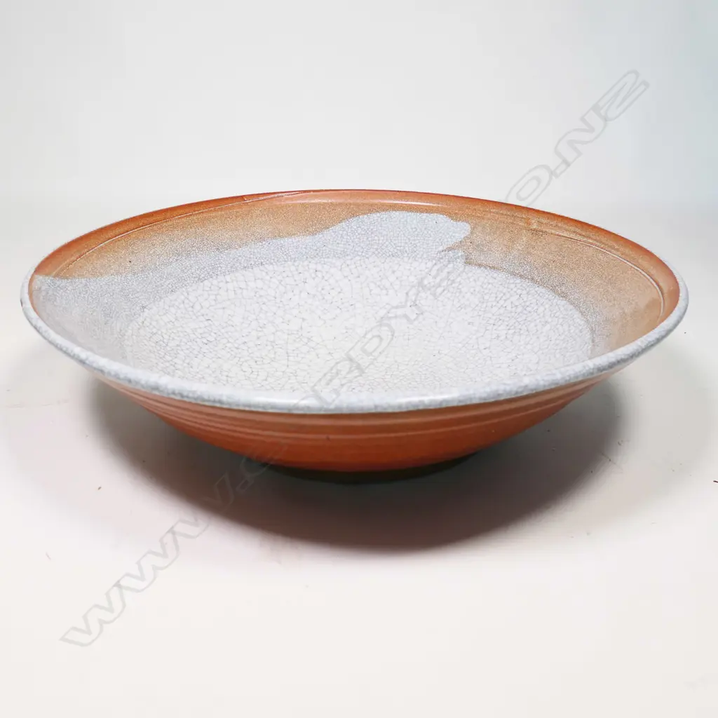 Campbell Hegan Sturt Pottery (Australia) large fine quality shino glazed bowl, Image 1++