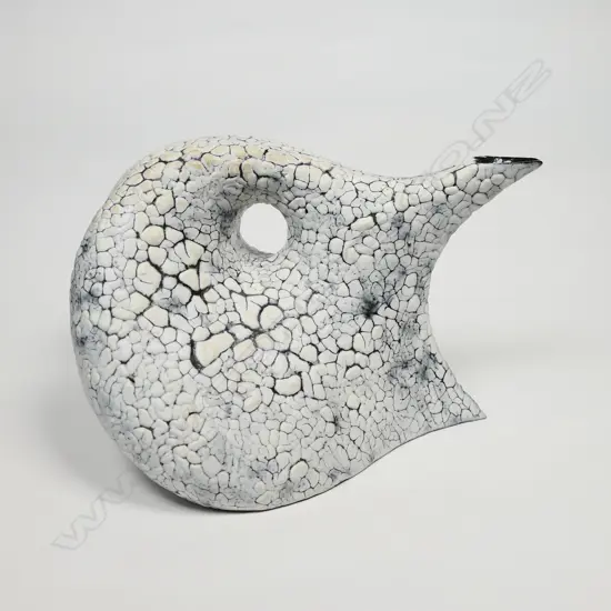 Rick Rudd sculpted vessel,