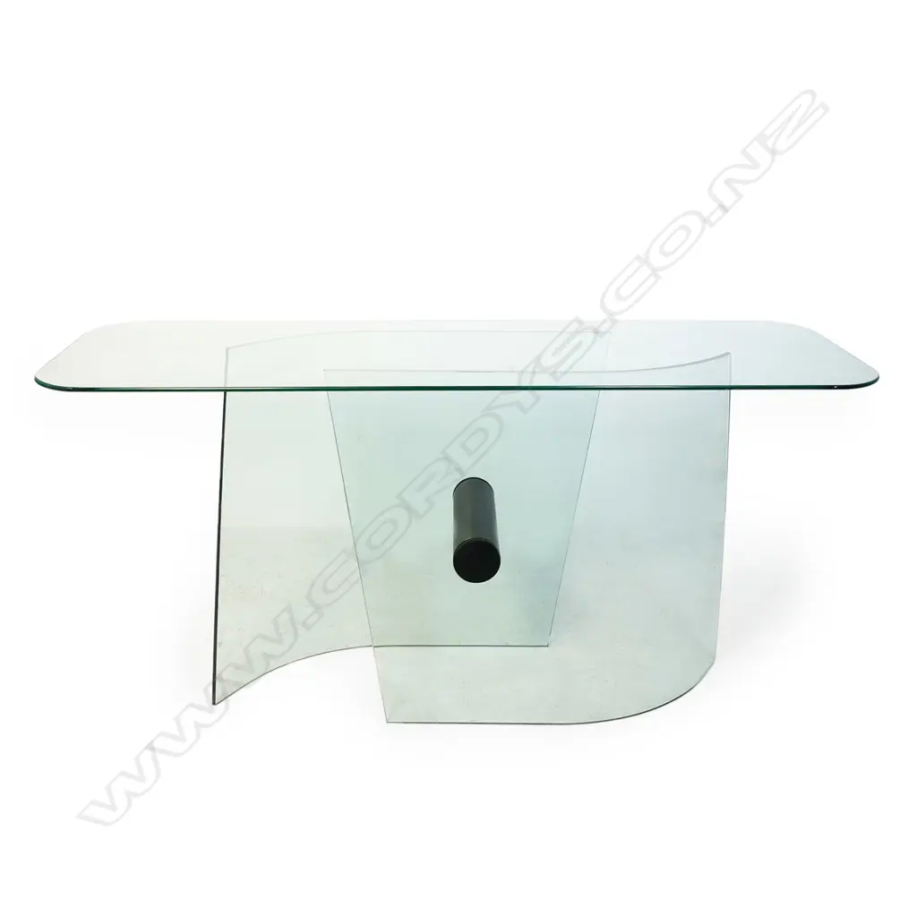 A contemporary glass side table, Image 1++