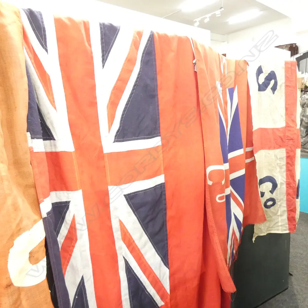 6 OLD SHIPPING FLAGS - VARIOUS CONDITIONS Image 1++