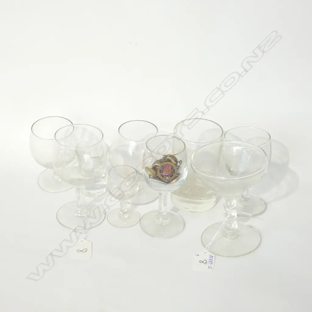 9 SHIPPING Co. VINTAGE DRINKING GLASSES. WINE ETC Image 1++