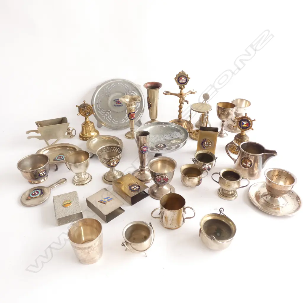GOOD BOX LOT ASST SILVER PLATE SHIPPING ITEMS INC. MATCHBOX HOLDERS / BELLS / EGG CUPS ETC, Image 1++
