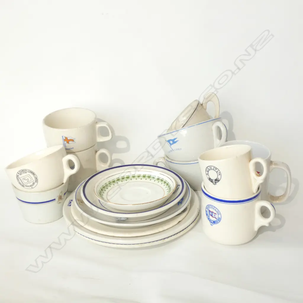 BOX OLD SHIPPING CHINA; 16 CUPS, SAUCERS & PLATES Image 1++