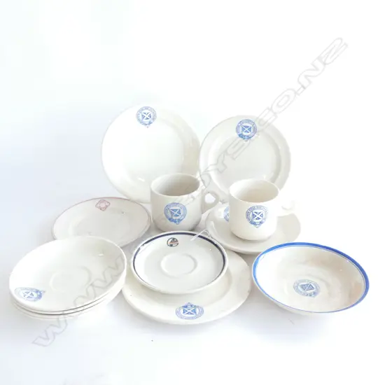 NORTHERN STEAMSHIP CO AUCKLAND / M Y TAMAROA & AIR NZ - CUPS / SAUCERS & CUPS - SOME CROWN LYNN - 13 PCS