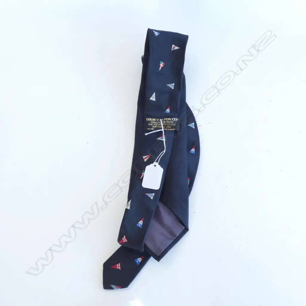 SILK TIE - LOUIS VUITTON CUP - CHALLENGERS RACES SAN DIEGO 1992 Image 1++