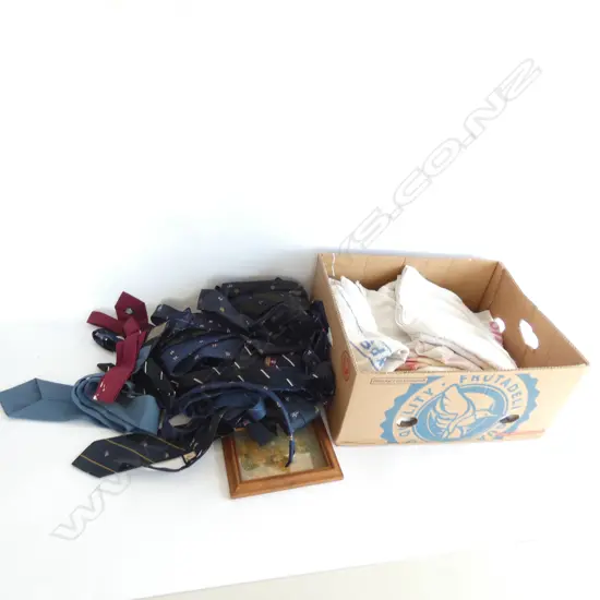BOX SHIPPING CO TOWELS & NECK TIES