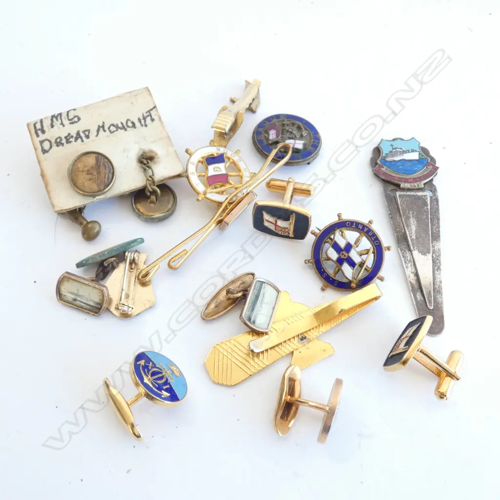 BAG ASST. SHIPS TIE PINS / CUFF LINKS / EARRINGS & PINS Image 1++