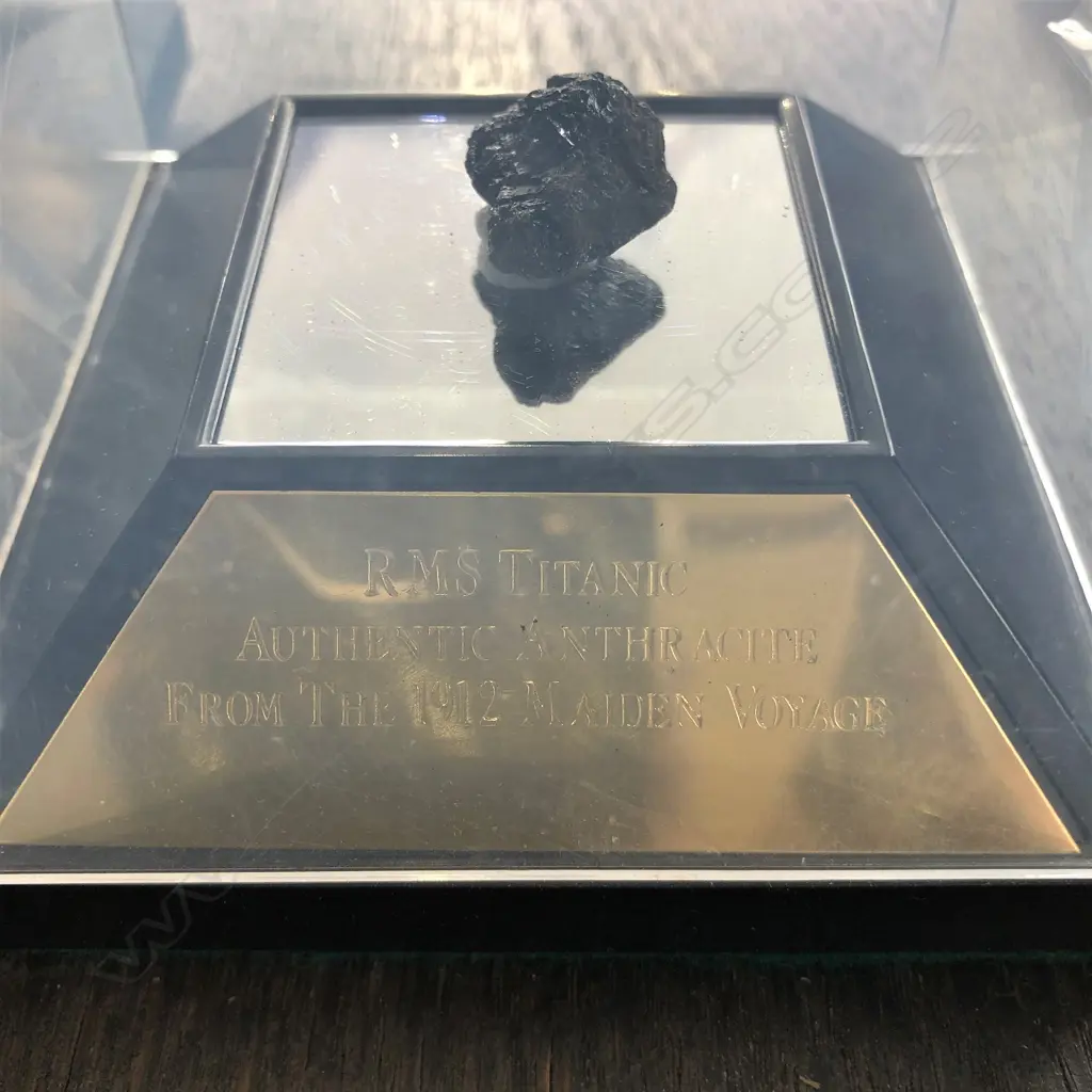 SMALL COAL PIECE FROM S.S TITANIC CO - WITH CERTIFICATE + SOUVENIR POSTCARD Image 1++
