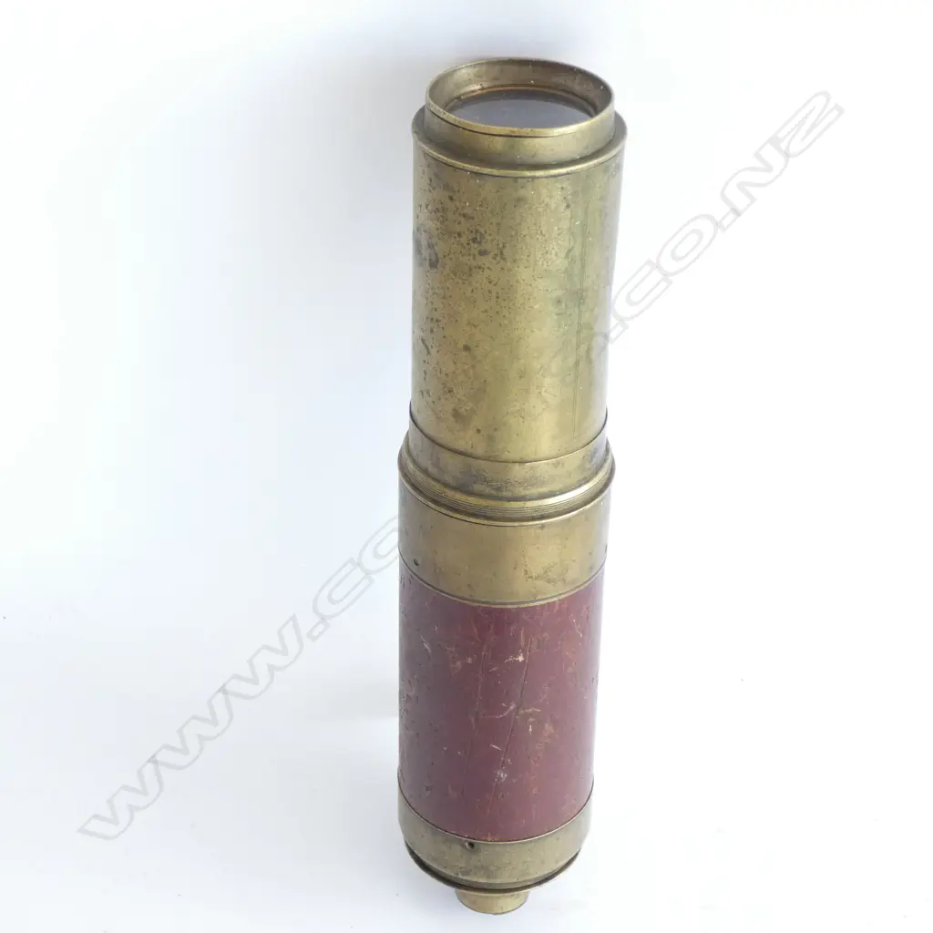 LATE 19thC BRASS 3 DRAW TELESCOPE MAHOGANY SECTION Image 1++