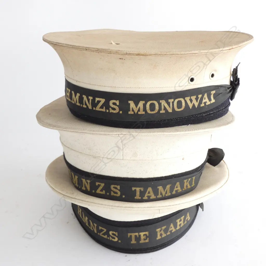 THREE OLD NZ SAILORS HATS; HMNZS MONOWAI / TAMAKI & TE KAHA Image 1++