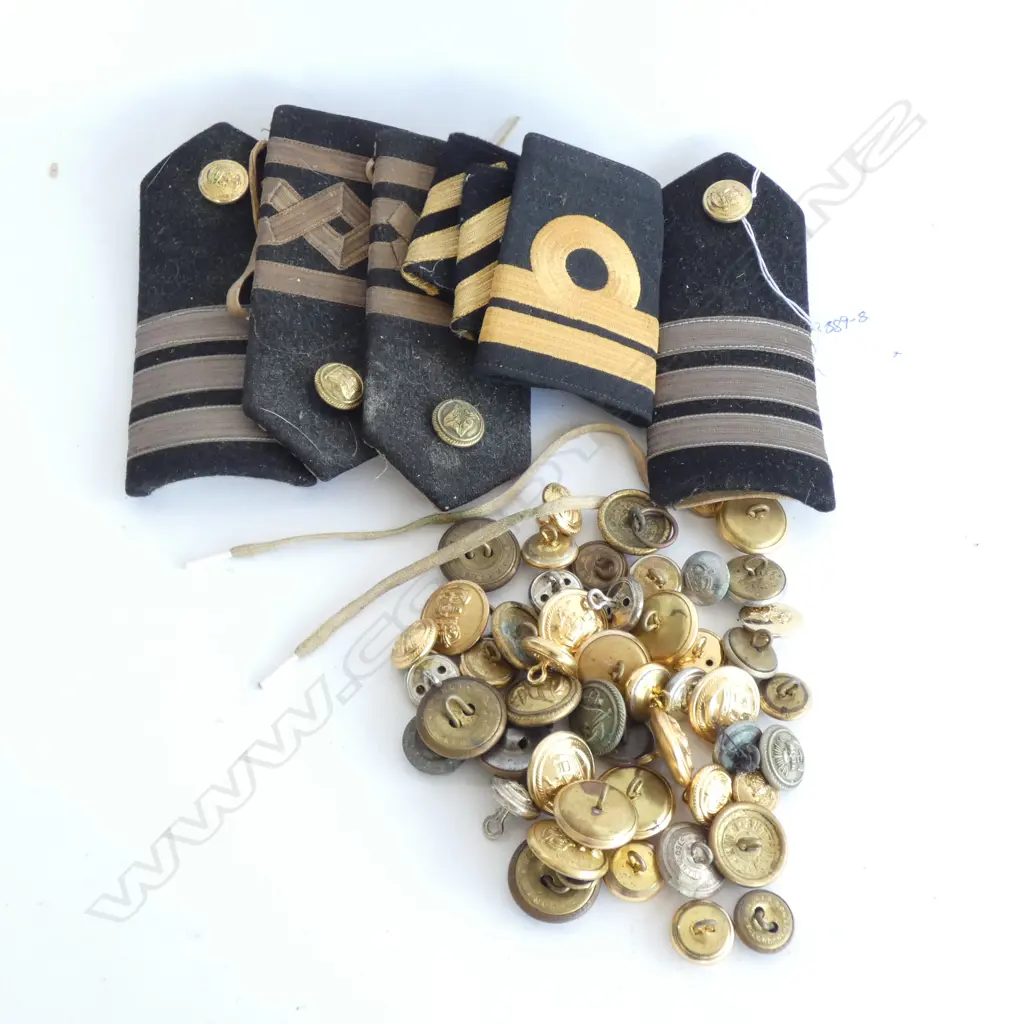 SEL. 3 PRS EPAULETTES + 1 + BAG OF BUTTONS + 3 NECK TIES... Image 1++