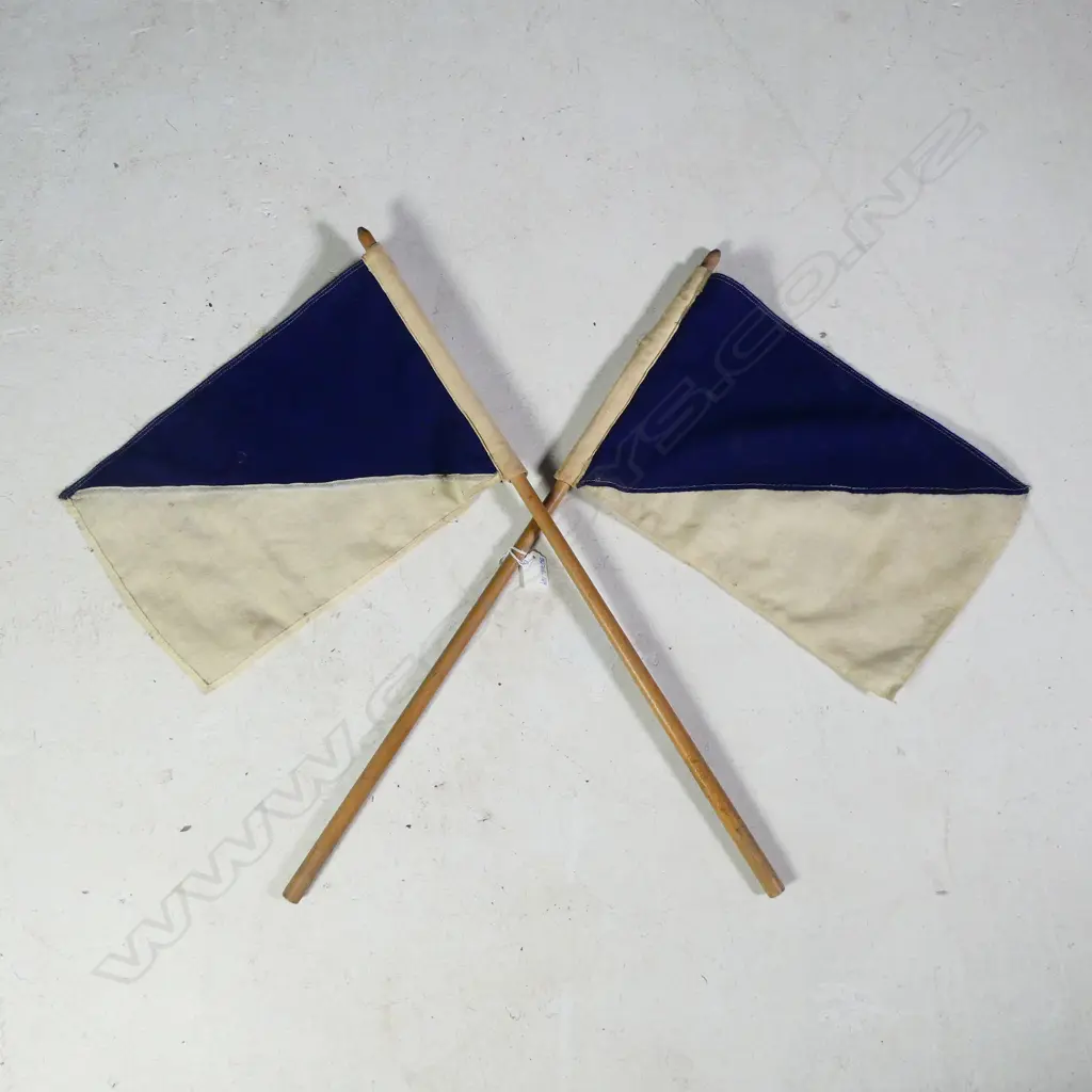 PR OLD SHIP'S SIGNALLING FLAGS. WOODEN POLES L.760mm Image 1++