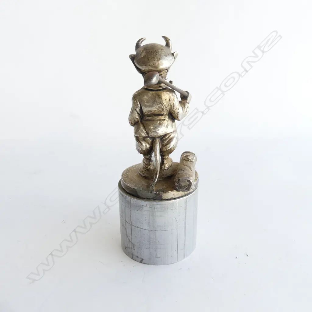 Vintage chromed ‘Lucifer Golfing Society’ devil car mascot, Image 1++