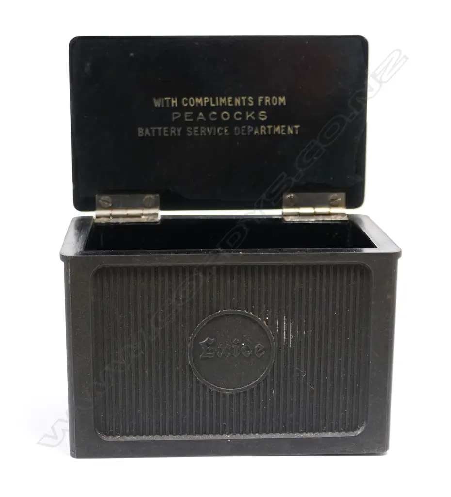 Advertising Bakelite 'battery'-form 'Exide' cigarette box, Image 1++
