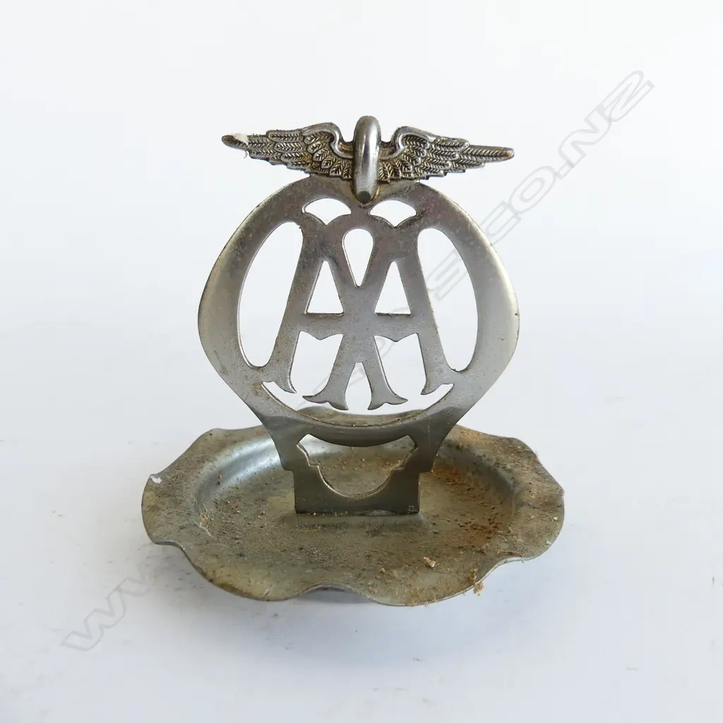 'Light Car' AA badge ashtray, Image 1++