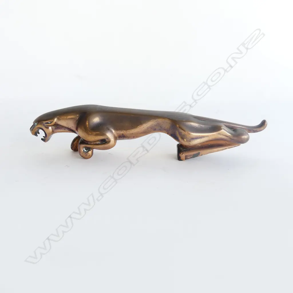 Bronze/copper jaguar car mascot, Image 1++