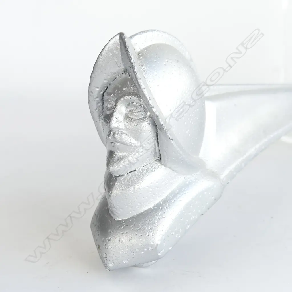 Lanchester car bonnet ornament depicting soldier with Morion helmet, Image 1++