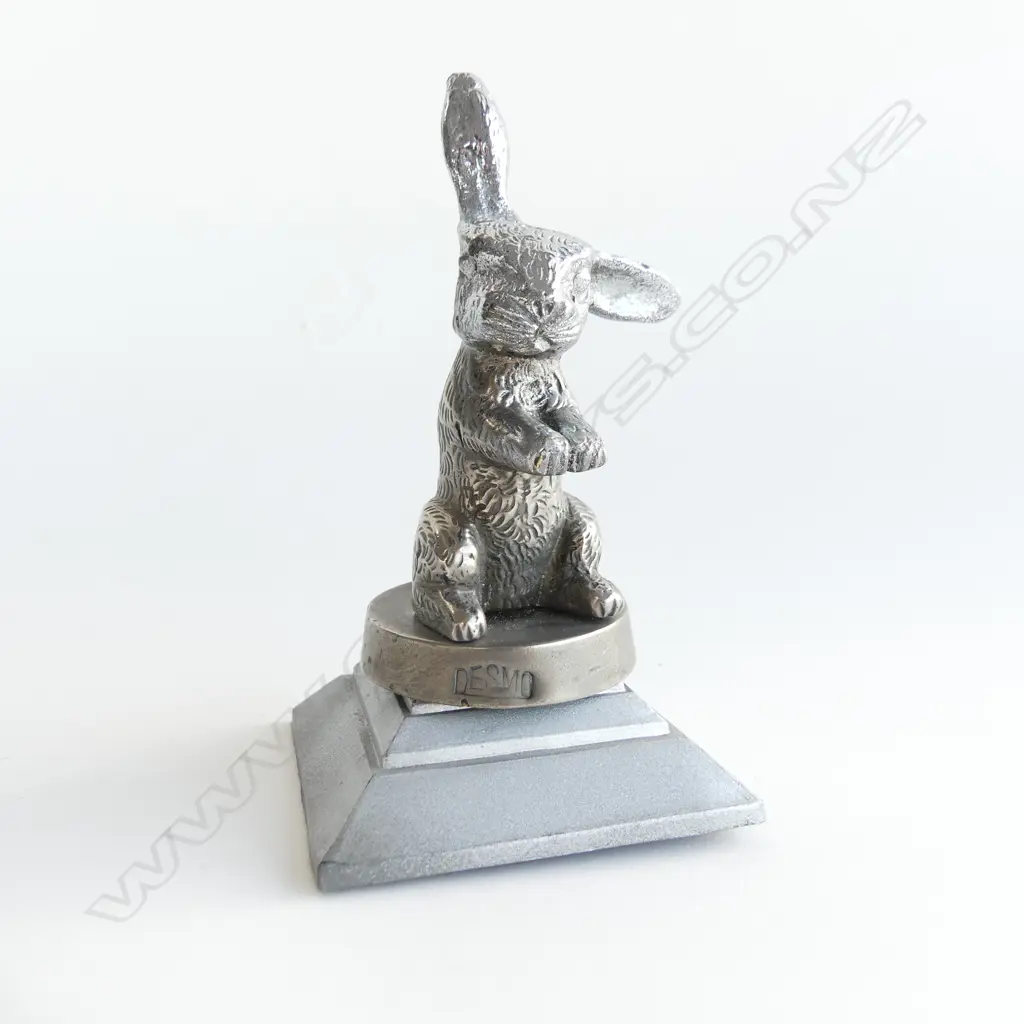 Desmo Beatrix Potter hare car mascot, Image 1++