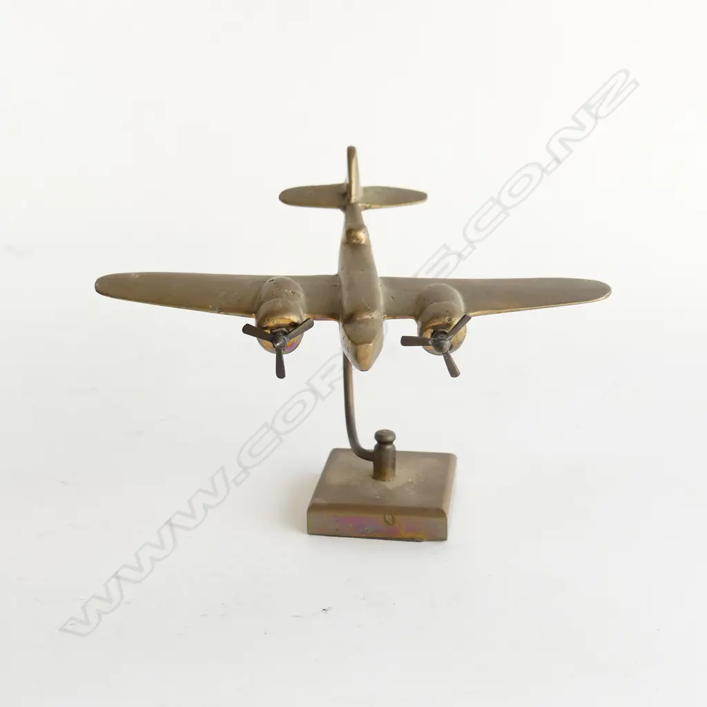 Brass plane paper weight, Image 1++