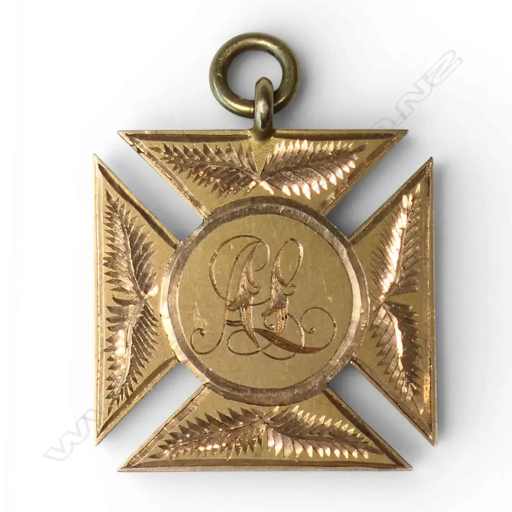 A desirable New Zealand WW1 15ct gold patriotic medallion to Alfred Leaman a farmhand from South Canterbury. 14.6gms. (see previous lot), Image 1++