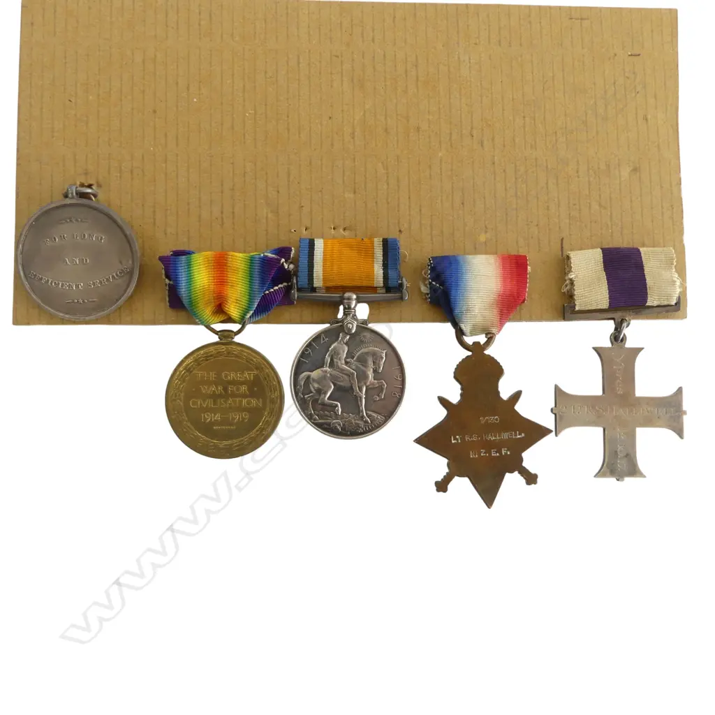 WW1 Military Cross (from Ypres - the First Battle of Passchendaele) and service medals to Richard Selwyn Halliwell who originally served in the Samoan EF; the NZEF Otago Infantry Bn. and subsequently WW2 NZSC, Image 1++