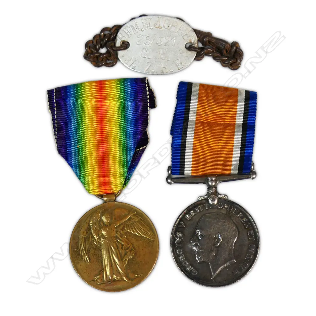 WW1 medals with ID tag and Memorial Plaque to Rifleman William Green who was killed in action at Messines, Image 1++