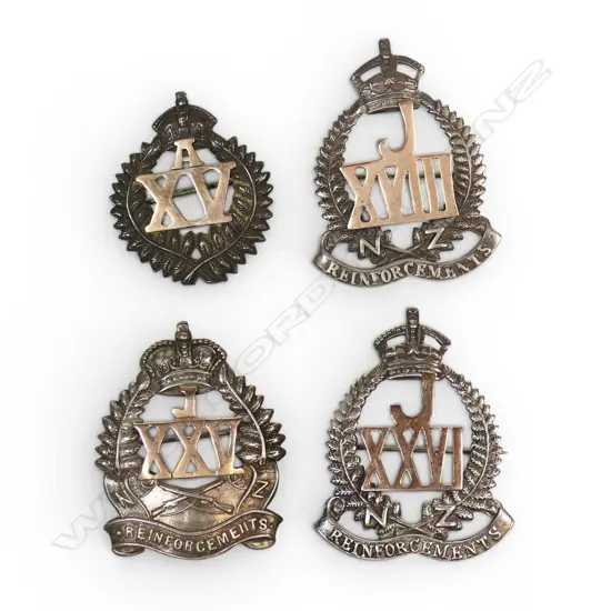 4 x 9ct GOLD & STERLING SILVER REINFORCEMENTS SWEETHEART BADGES