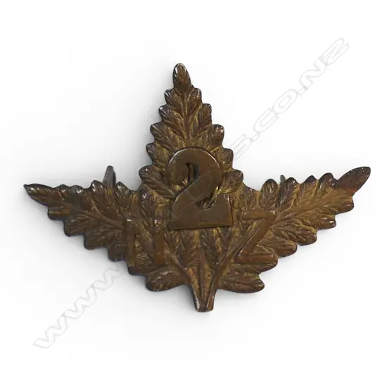 TRIPLE FERN PATTERN REINFORCEMENTS CAP/COLLAR BADGE, UNNUMBERED, Bra