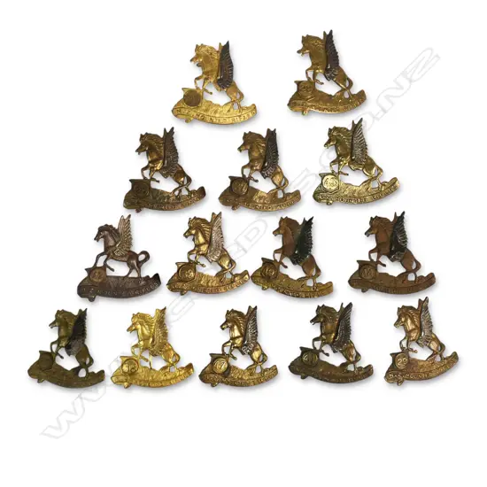 14 VARIANTS NZ MOUNTED RIFLES REINFORCEMENTS CAP/COLLAR BADGES
