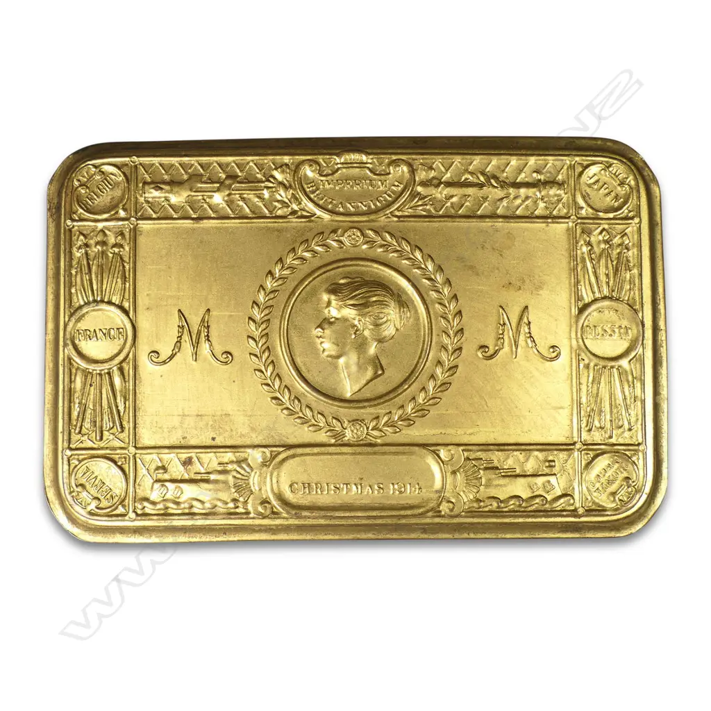 A Queen Mary Christmas 1914 gift tin, Image 1++