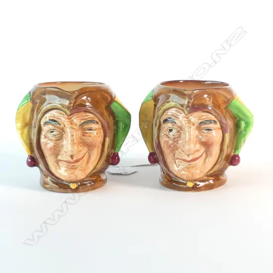2 DOULTON CHARACTER JUGS; JESTER - SMALL  H.80mm