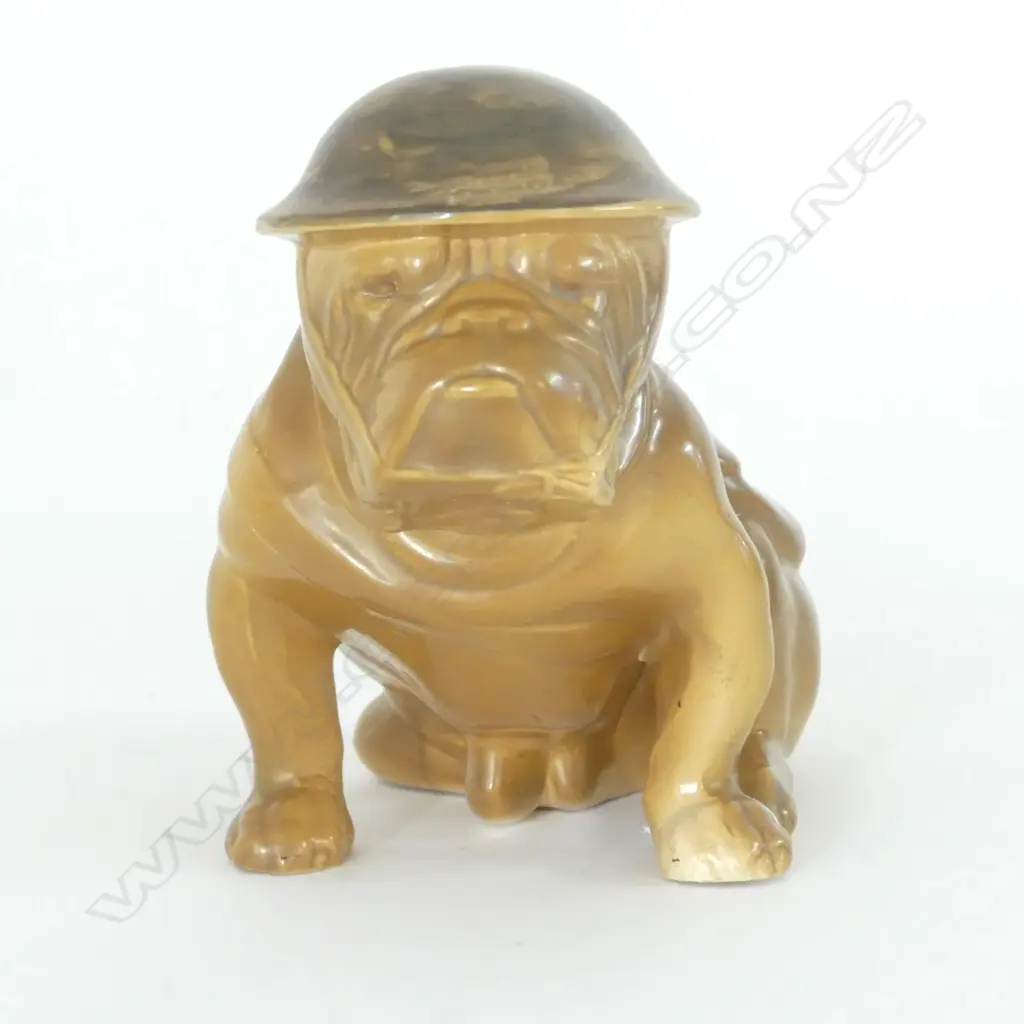 DOULTON KAKHI WWI BULLDOG WITH TIN HELMET Rd No.662746 H.160mm Image 1++