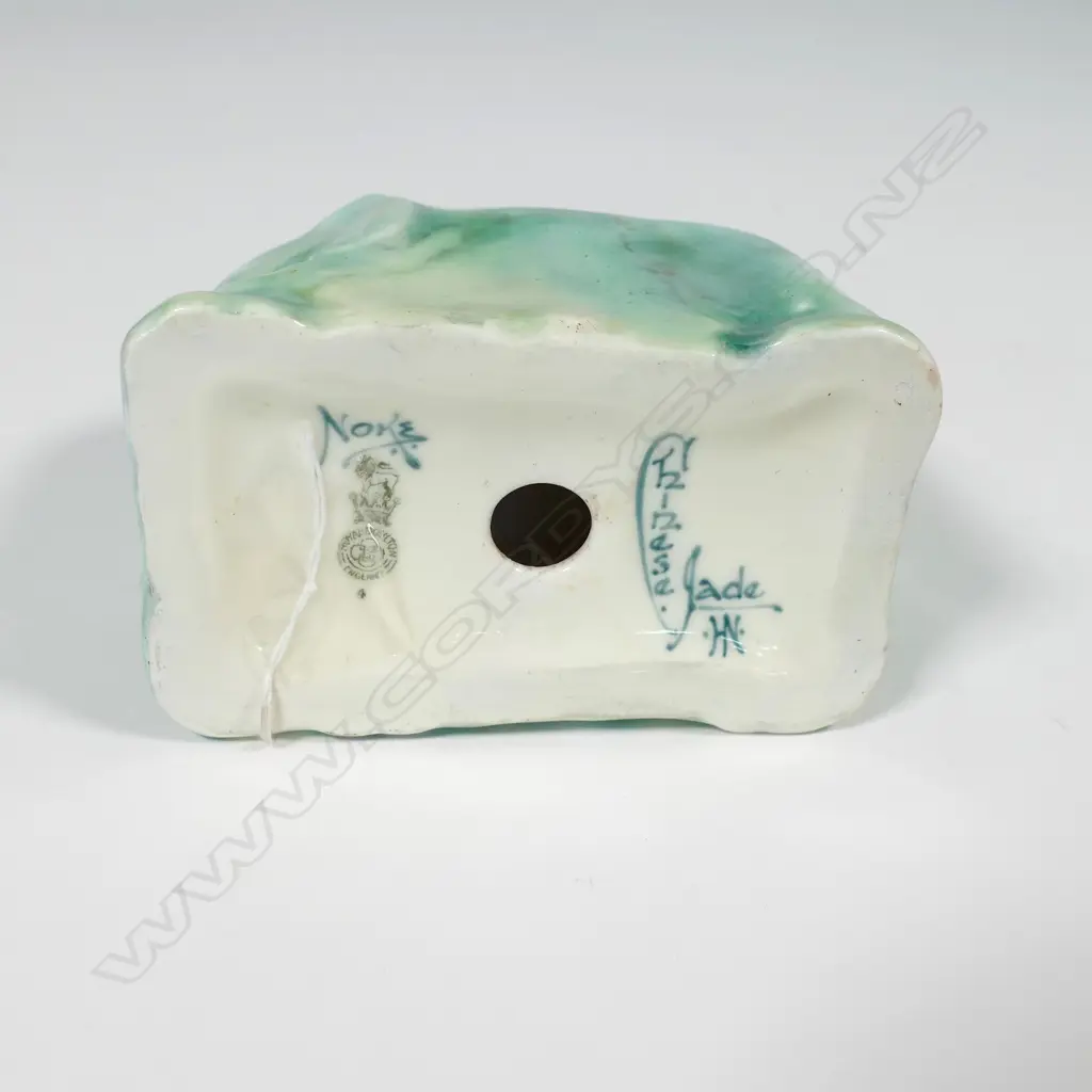 DOULTON "CHINESE JADE" ELEPHANT SIGNED NOKE AND INITIALLED H.N. (PROFESSIONAL RESTORATION) W.105mm Image 1++