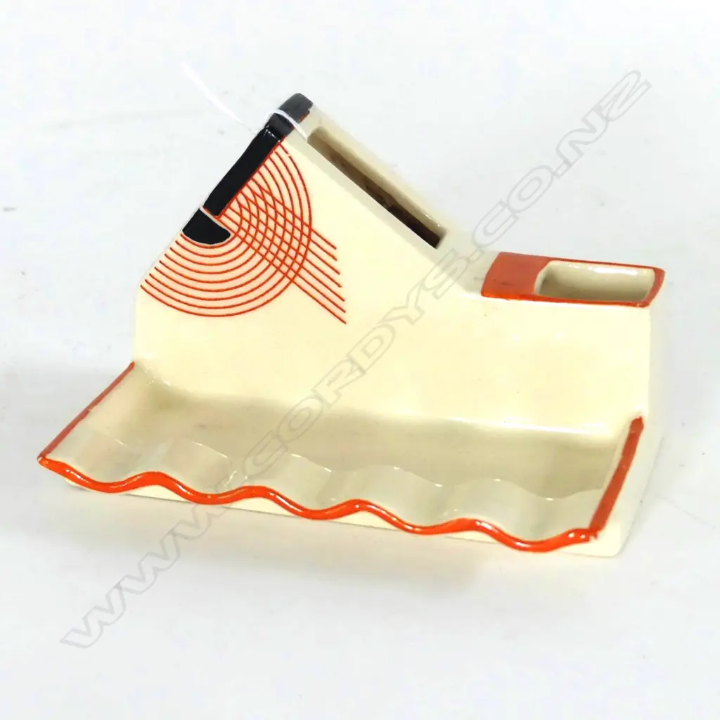 DOULTON "TANGO" MATCH HOLDER/ASHTRAY, W.115mm Image 1++