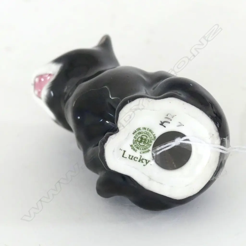 DOULTON "LUCKY" BLACK CAT. H.60mm Image 1++