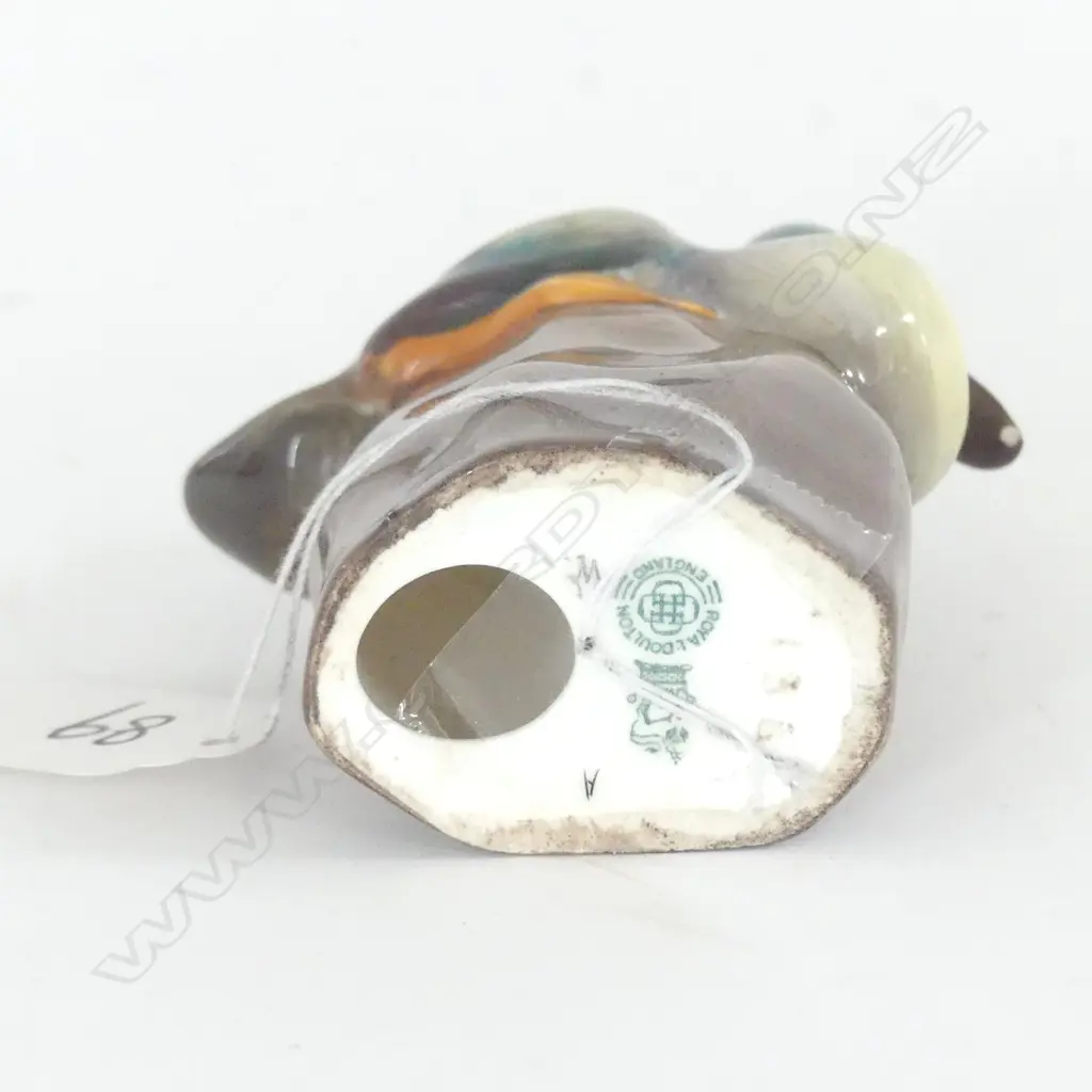 DOULTON RESTING DRAKE ON ROCK (TINY FLAKE CHIP UNDER BEAK) H.80mm Image 1++