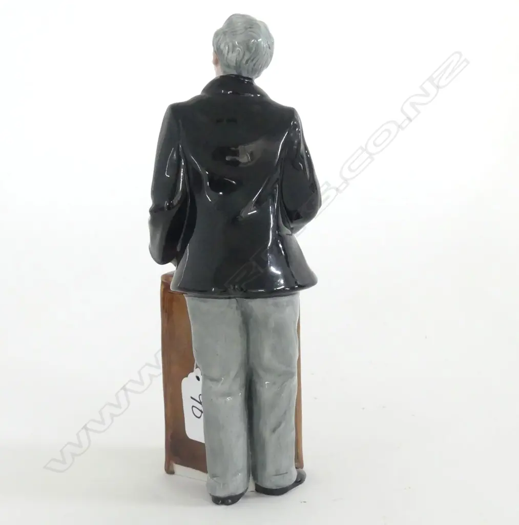 DOULTON FIGURE:  THE AUCTIONEER HN2988 Image 1++