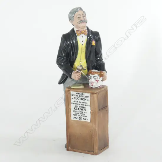 DOULTON FIGURE:  THE AUCTIONEER HN2988