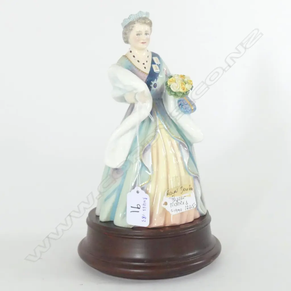 DOULTON FIG "QUEEN ELIZABETH QUEEN MOTHER" 90 BIRTHDAY 1990 LTD ED 2427/2500 SIGNED MICHAEL DOULTON H.250 ON WOOD STAND Image 1++