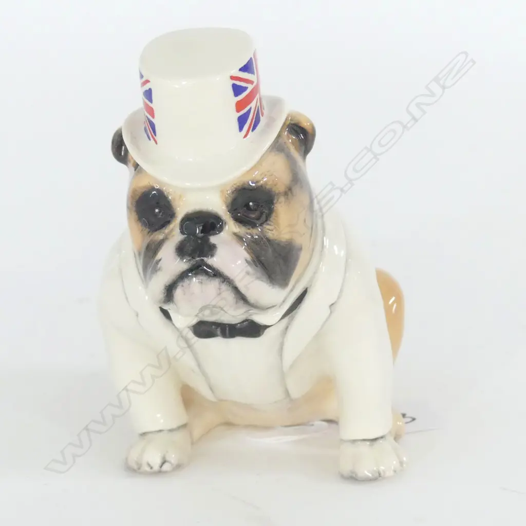DOULTON "THE BRITISH BULLDOG ED 114/1000 DA228 (FAWN)", H.115mm Image 1++