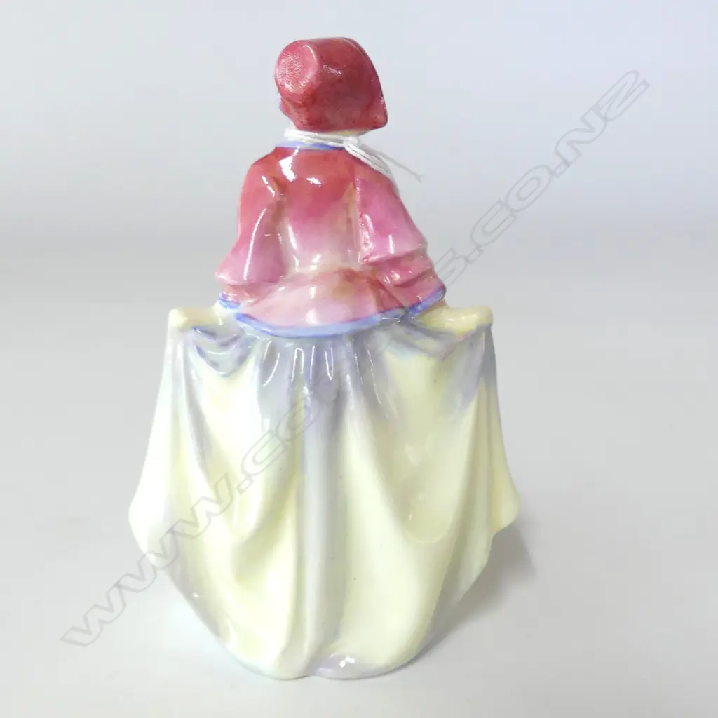 DOULTON SMALL FIGURE "SWEET ANNE" M26 H.100mm Image 1++