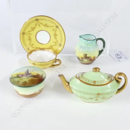 DOULTON MINIATURE PIECES TEAPOT WIDTH 70mm