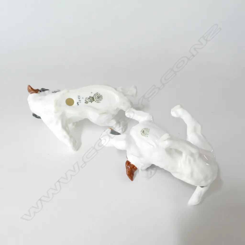 TWO DOULTON PLAYING PUPPIES, HN. 2654, 1098, TALLEST H.85mm Image 1++