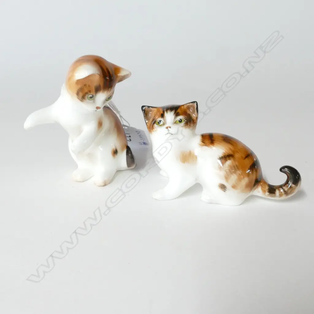 TWO DOULTON KITTENS, HN2582, 2584, TALLEST H.65mm Image 1++