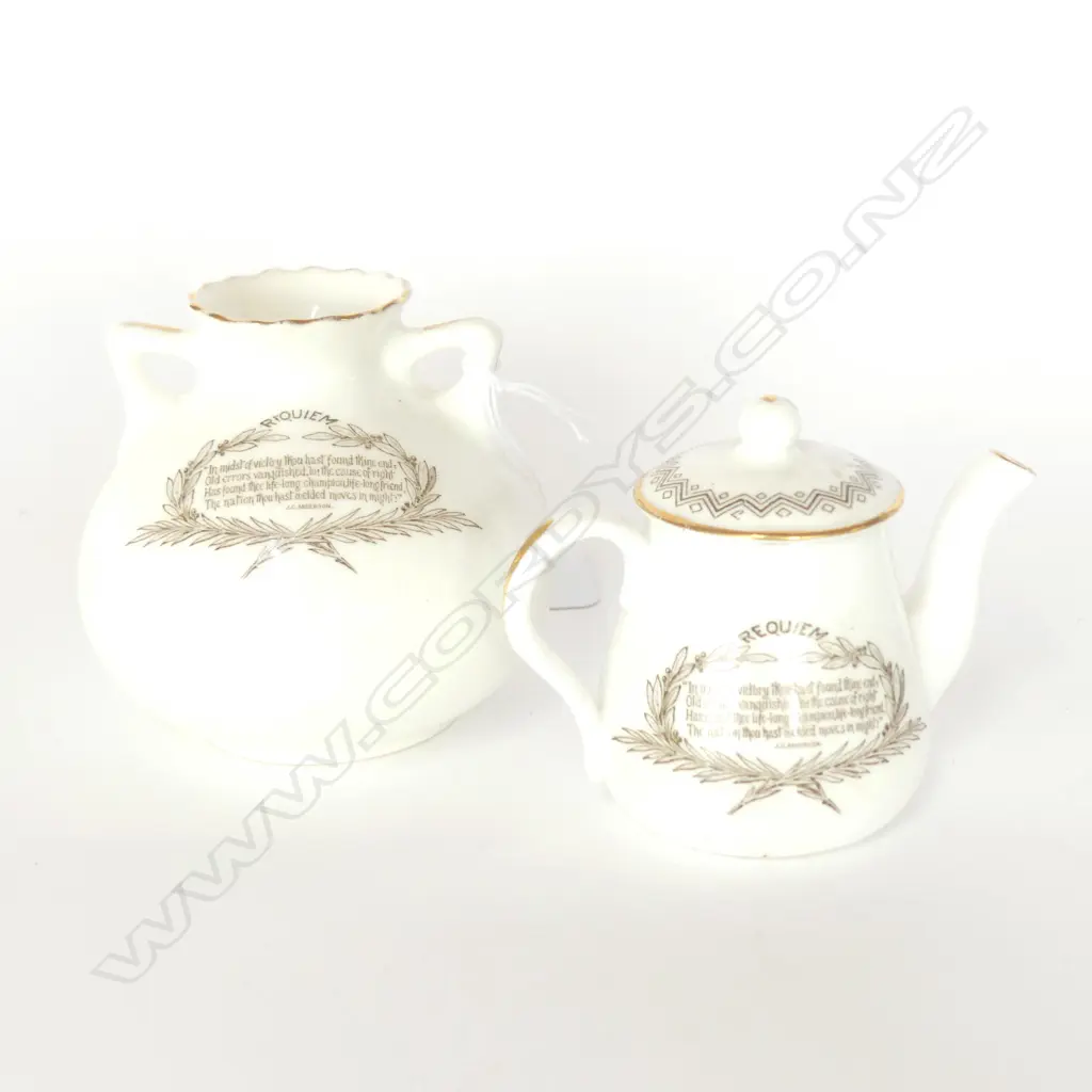 2 SMALL DOULTON R.J. SEDDON REQUIEM ITEMS (1 WITH CHIP) Image 1++